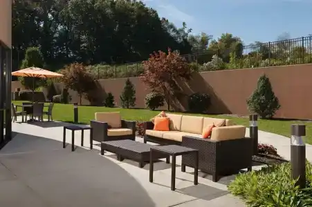 Courtyard by Marriott Harrisburg Hershey - 10