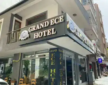 Grand Ece