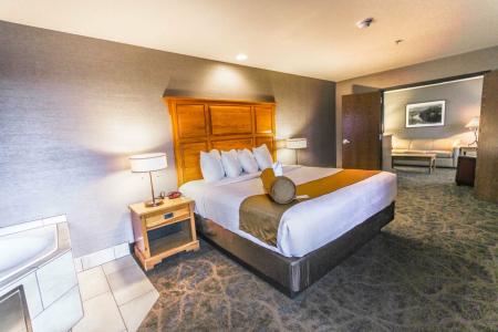 Best Western Plus GranTree Inn - 89