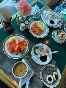 Golden Tulip Sovereign Bangkok - 7