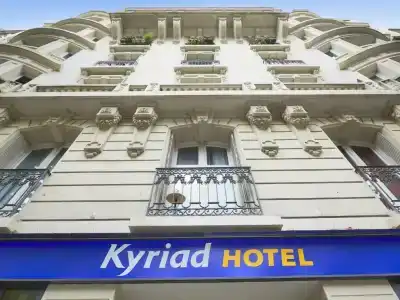 Kyriad Paris 18 - Porte de Clignancourt - Montmartre - 0