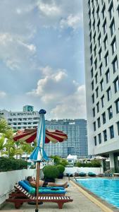 Golden Tulip Sovereign Bangkok - 12