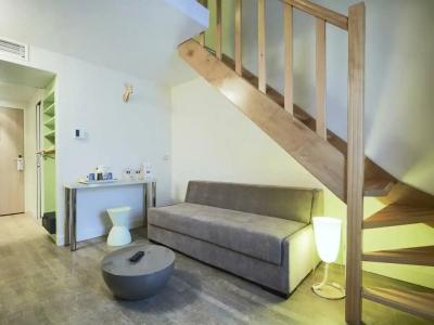 Kyriad Paris 18 - Porte de Clignancourt - Montmartre - 59