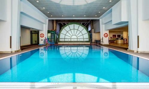 Golden Tulip Apartments - 8