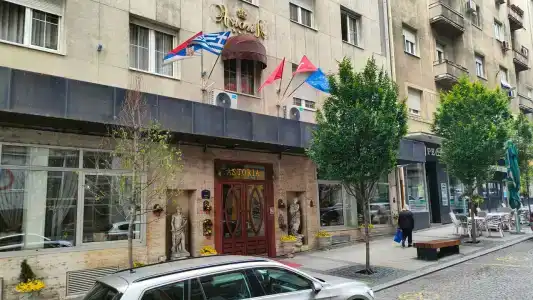 Queen's Astoria Design - 41