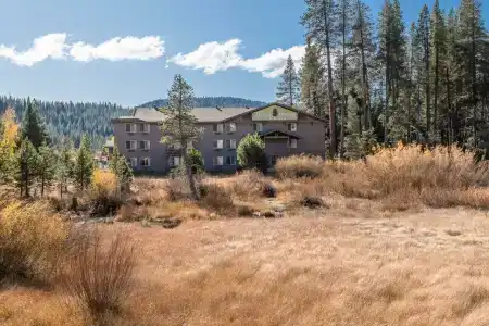 Truckee Donner Lodge - 4