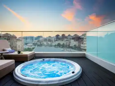 Novotel Bur Dubai - 7