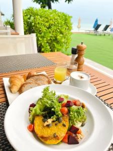 KC Beach Club & Pool Villas - 22