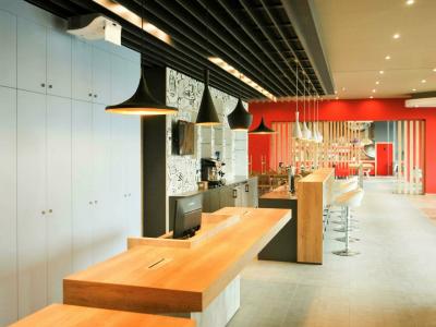 Ibis Sofia Airport - 49