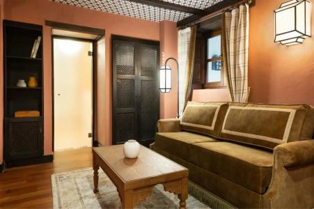 Palacio de Santa Paula, Autograph Collection - 29