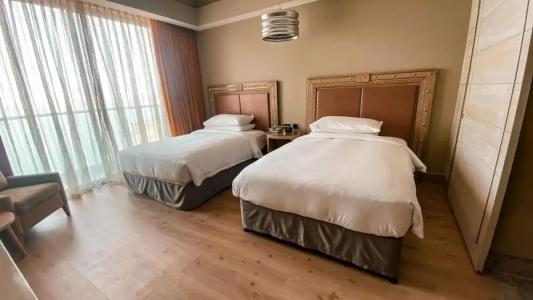 Hilton Dead Sea Resort & Spa - 72