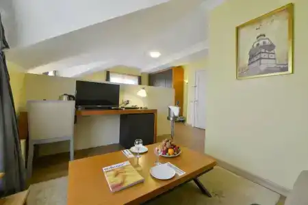 Agora Life - 97