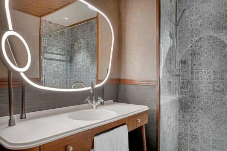 Palacio Santa Clara, Autograph Collection - 69