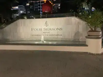 Four Seasons Istanbul at the Bosphorus - 52