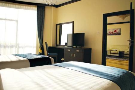 Royal Phoenicia - 77