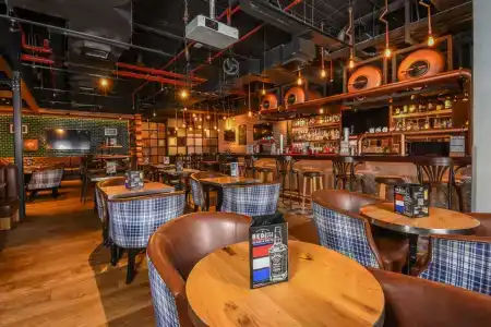 Premier Inn Dubai Silicon Oasis - 6