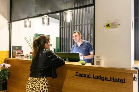 Central Lodge - 10