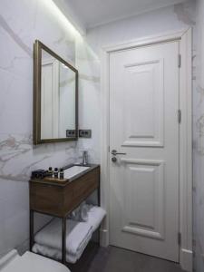 Azzap Galata - 42