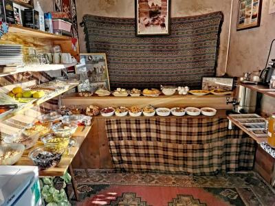 Falcon Cave Suites - 68