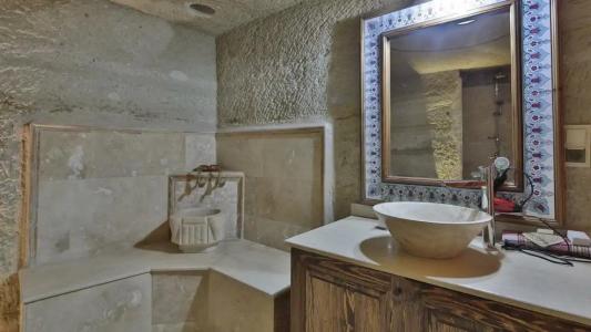 Family Cave Suite - 45