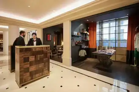 Grand Hôtel Du Palais Royal - 17