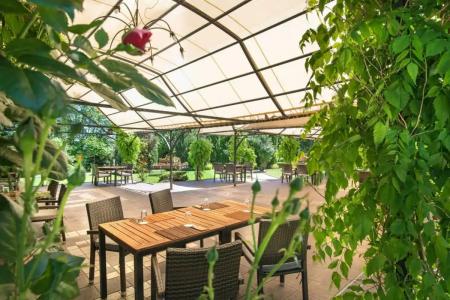 Expo Sofia - Free Arrival shuttle bus - Free Parking - Free Compliments - Free Wi-Fi - 38