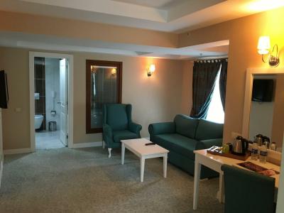 Mercias & Resorts - 36