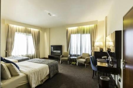 Howard Johnson Bur Dubai - 52