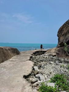 Crystal Bay Beach Resort - 4