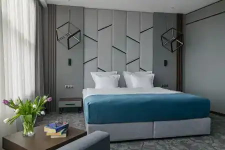 Rosslyn Dimyat Varna - 18