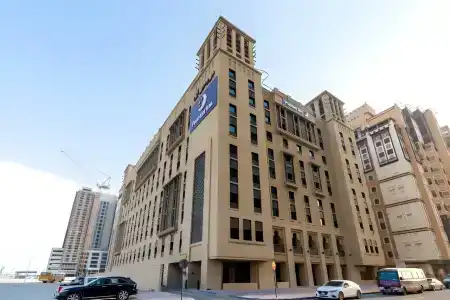 Premier Inn Dubai Al Jaddaf - 1