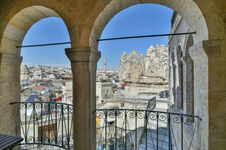 Elegance Cave Suites & Restaurant - 20