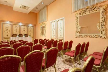 Golden Tulip Rome Piram - 89