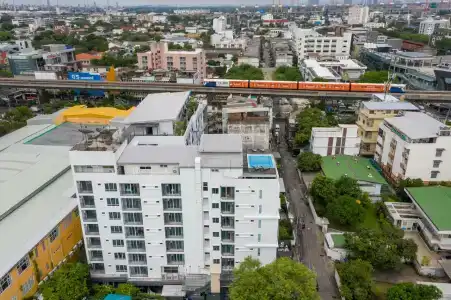 Amber Sukhumvit 85 - 4