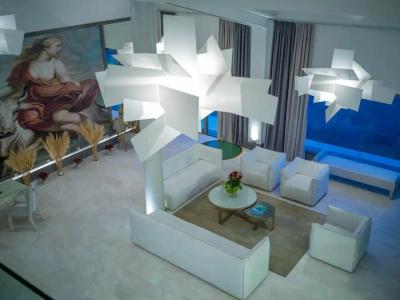 Royal Marmin Bay Boutique & Art - 36