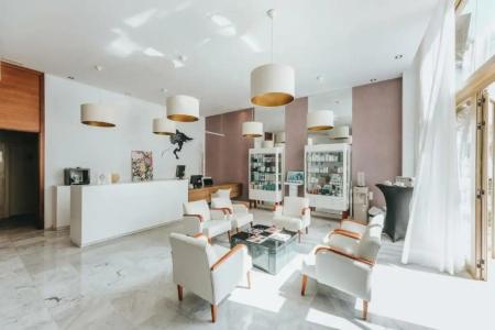 Cleopatra Palace - 13