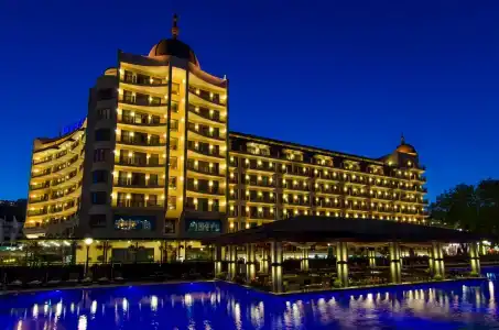 Admiral - Ultra All Inclusive & Private Beach