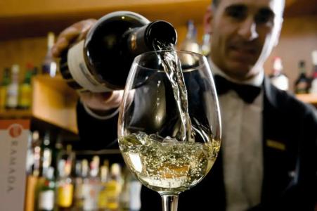 Ramada by Wyndham Naples - 48