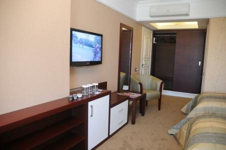 Paradise Island - 84