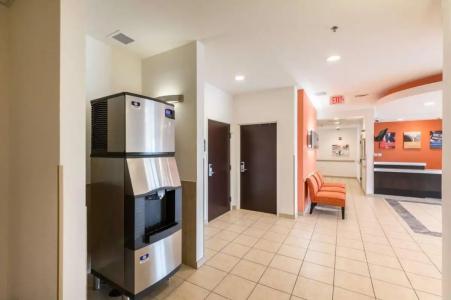 Motel 6-Laredo, TX - Airport - 21