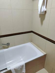 Golden Tulip Al Barsha - 77