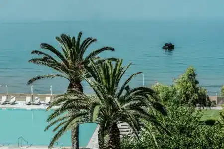 Domes of Corfu, Autograph Collection - 4