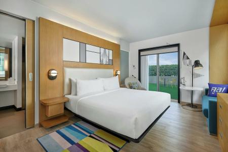 Aloft Bangkok - Sukhumvit 11 - 74