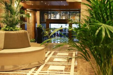 Majestic City Retreat - 39