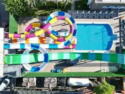 Sailor's Beach Club - 4