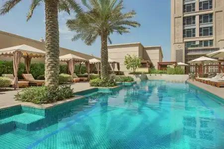 Hilton Dubai Al Habtoor City - 5