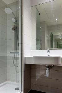Premier Inn Dubai Al Jaddaf - 76