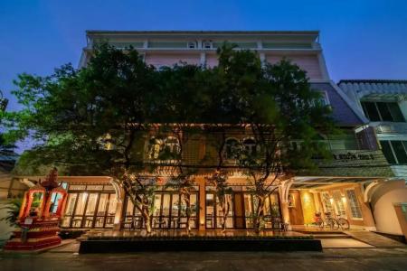 La Petite Salil Sukhumvit 8 - 52
