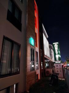 Meyde Boutique Suites - 16