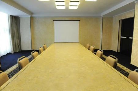 Tower Genova Airport - & Conference Center - 70